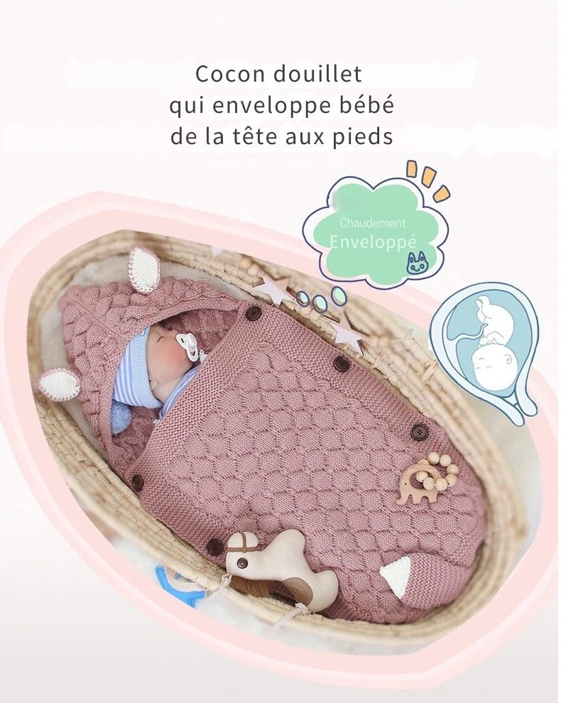 bebe dans un panier avec nid d'ange poussette bebe renard