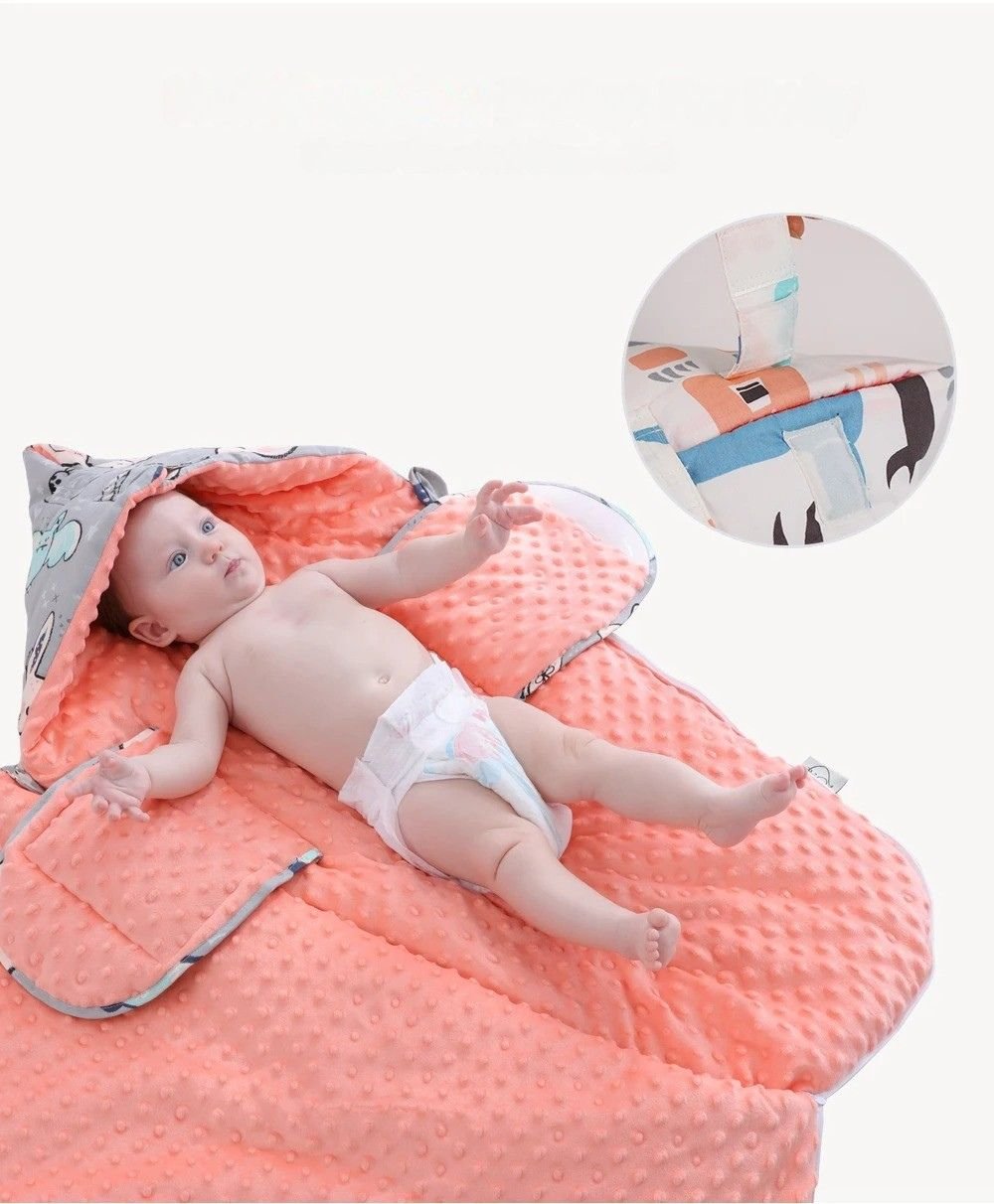 bebe sur nid d'ange rose deziper foret magique