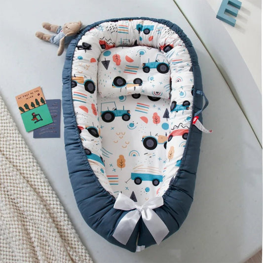 berceau bébé avec coussin nidportablebebe voiture bleue