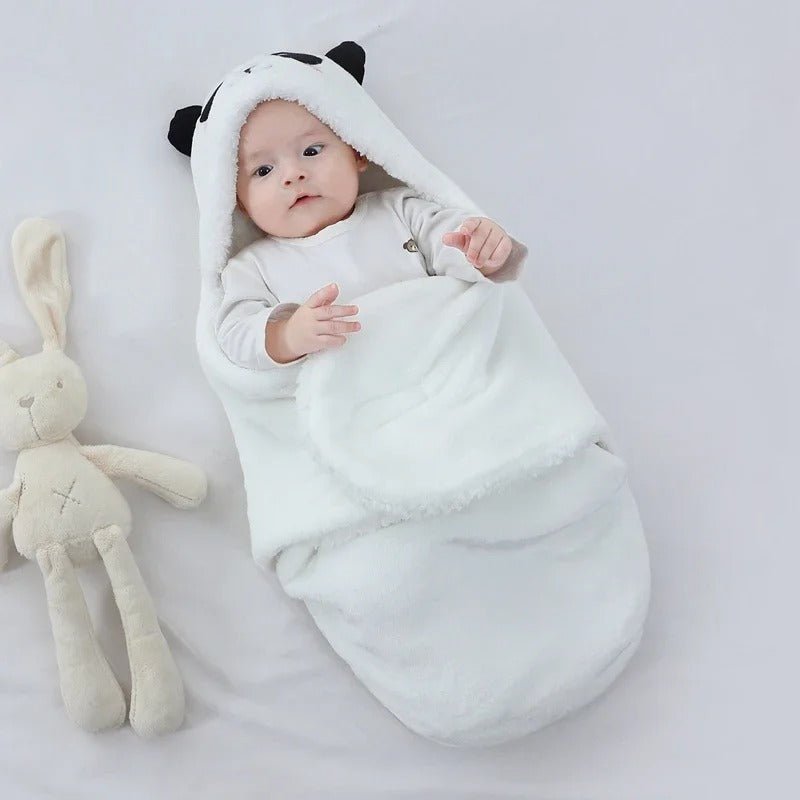 chaud nid d ange blanc avec bebe installe petit panda