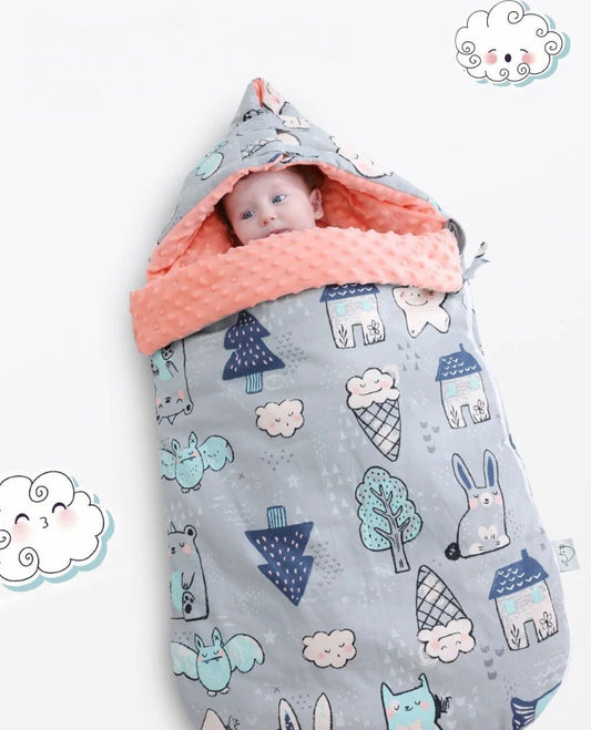 design unique nid d'ange avec bebe blottit dedans foret magique