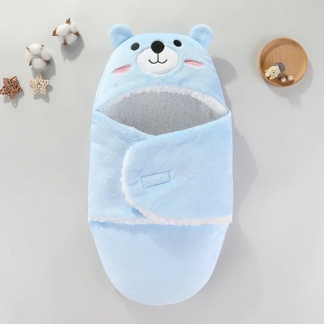 joli nid d'ange petit ourson bleu decore avec etoile